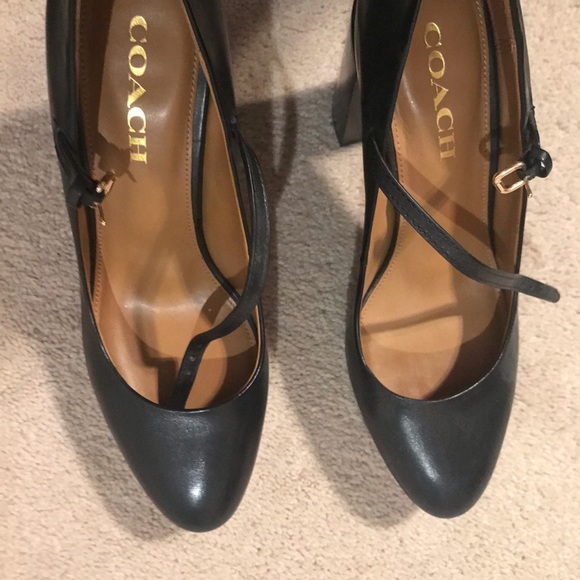 Coach high heels with strap across the foot - Picture 5 of 7